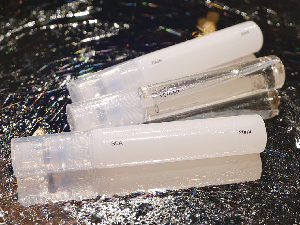 オードパルファム新作3種の魅力を、スタッフレビューとともにご紹介